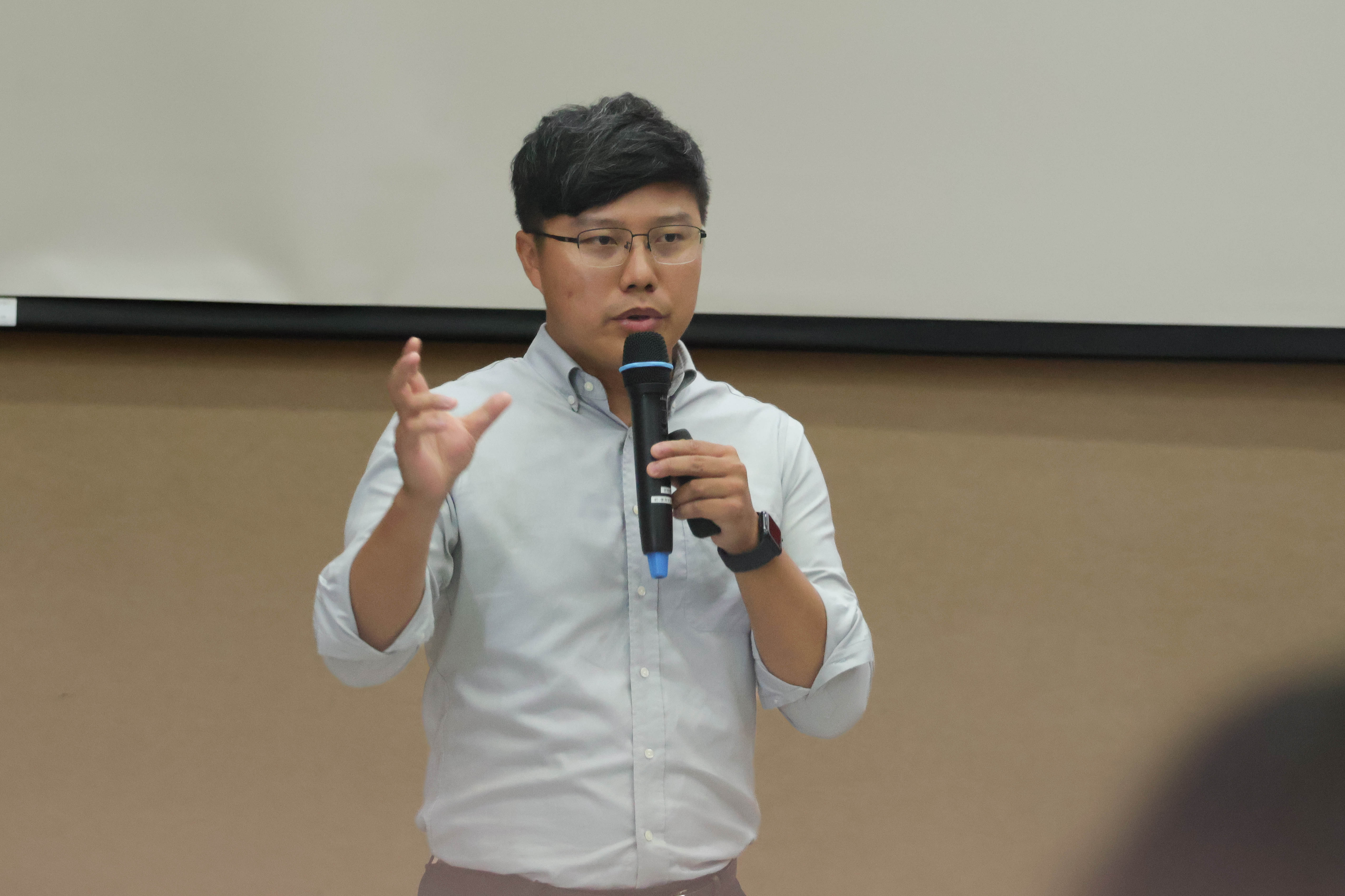 周聖錡律師主講