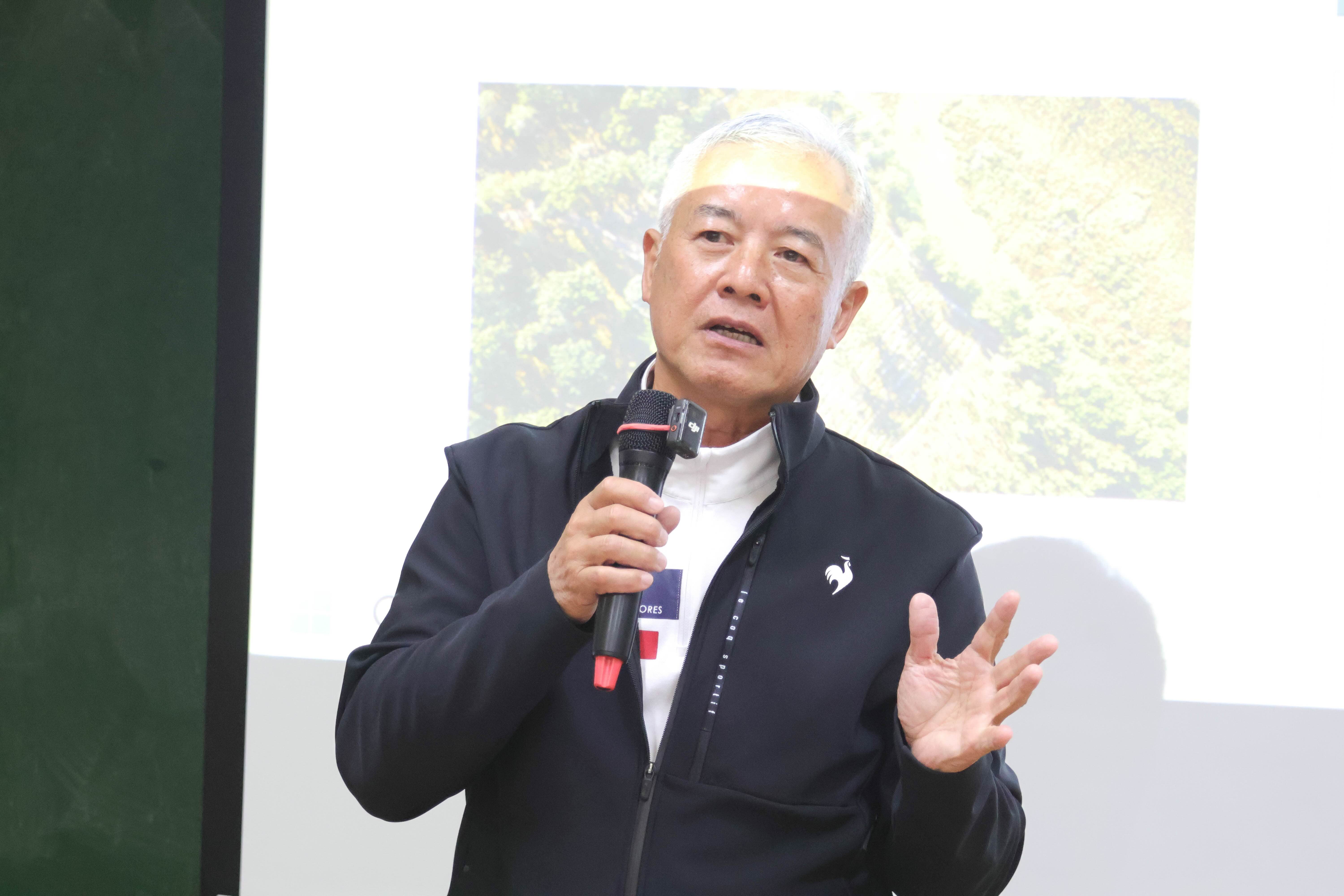 劉青山理事長擔任評審"