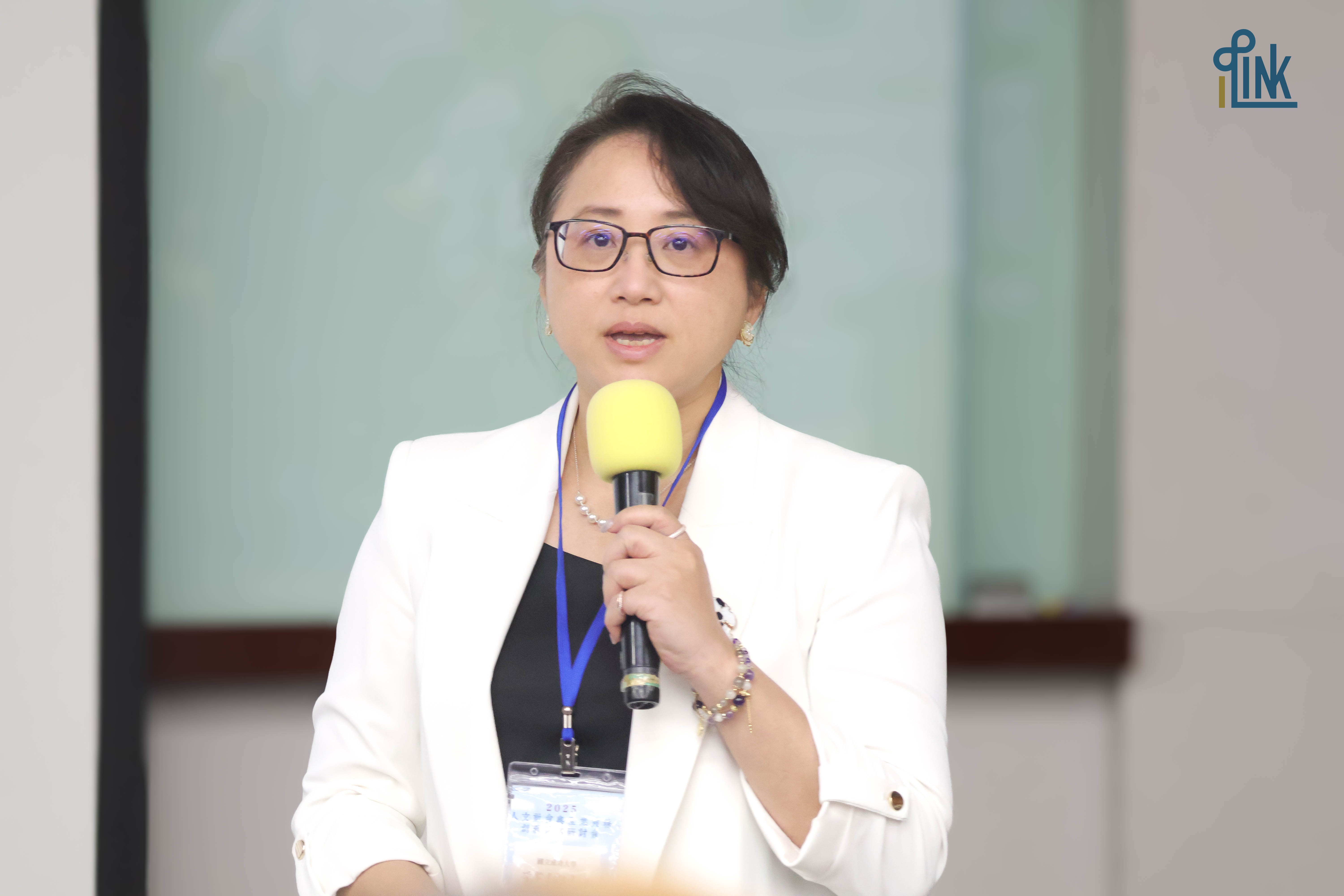 葉婉如教授發表